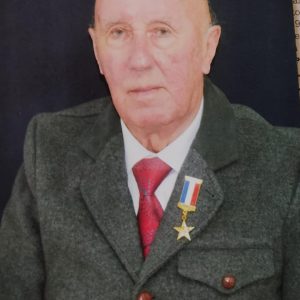 Socio Mladen Tadić recibe homenaje en vida